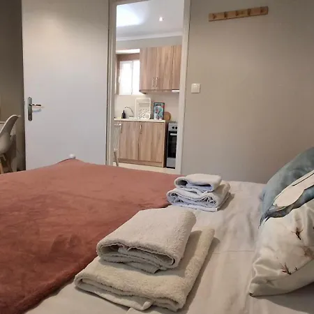 Trousas Double Apartment
