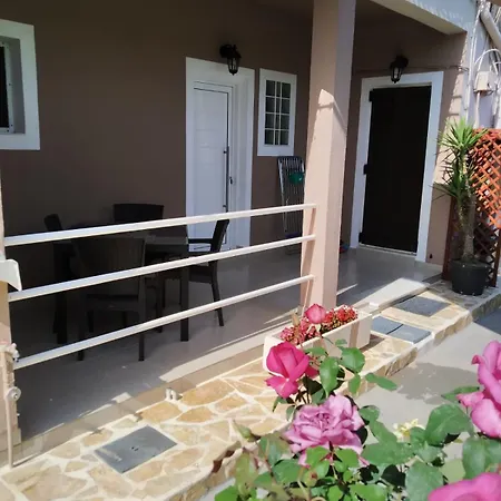 Trousas Double Apartment