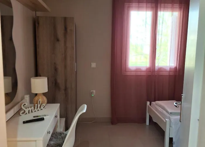 Trousas Double Roda (Corfu)