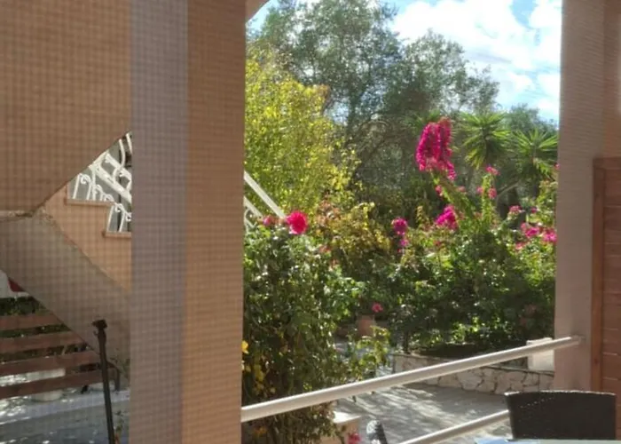 Apartman Trousas Double *